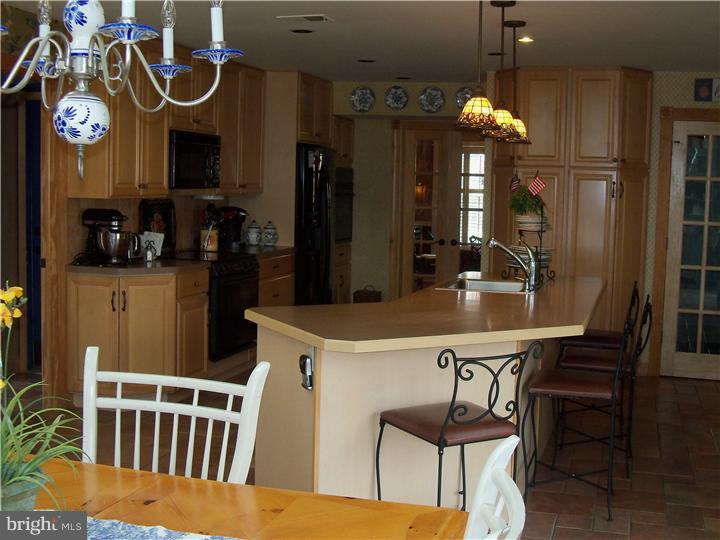 79 Home Road Hatboro, PA 19040 - Photo 10 of 25 Kitchen