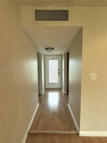 $1,400 | 6001 Northwest 61st Avenue, Unit 206, Tamarac, FL 33319