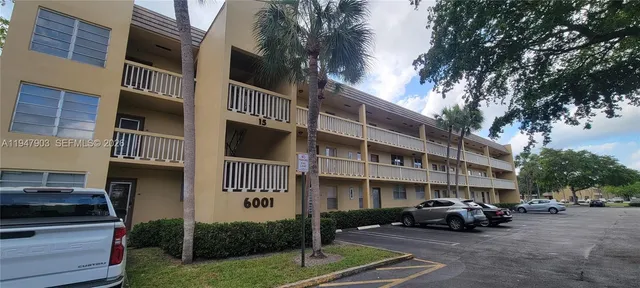$1,400 | 6001 Northwest 61st Avenue, Unit 206, Tamarac, FL 33319