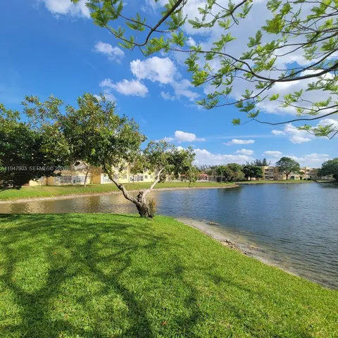 $1,400 | 6001 Northwest 61st Avenue, Unit 206, Tamarac, FL 33319