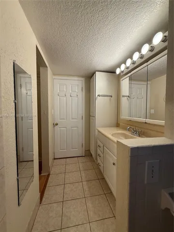 $1,400 | 6001 Northwest 61st Avenue, Unit 206, Tamarac, FL 33319