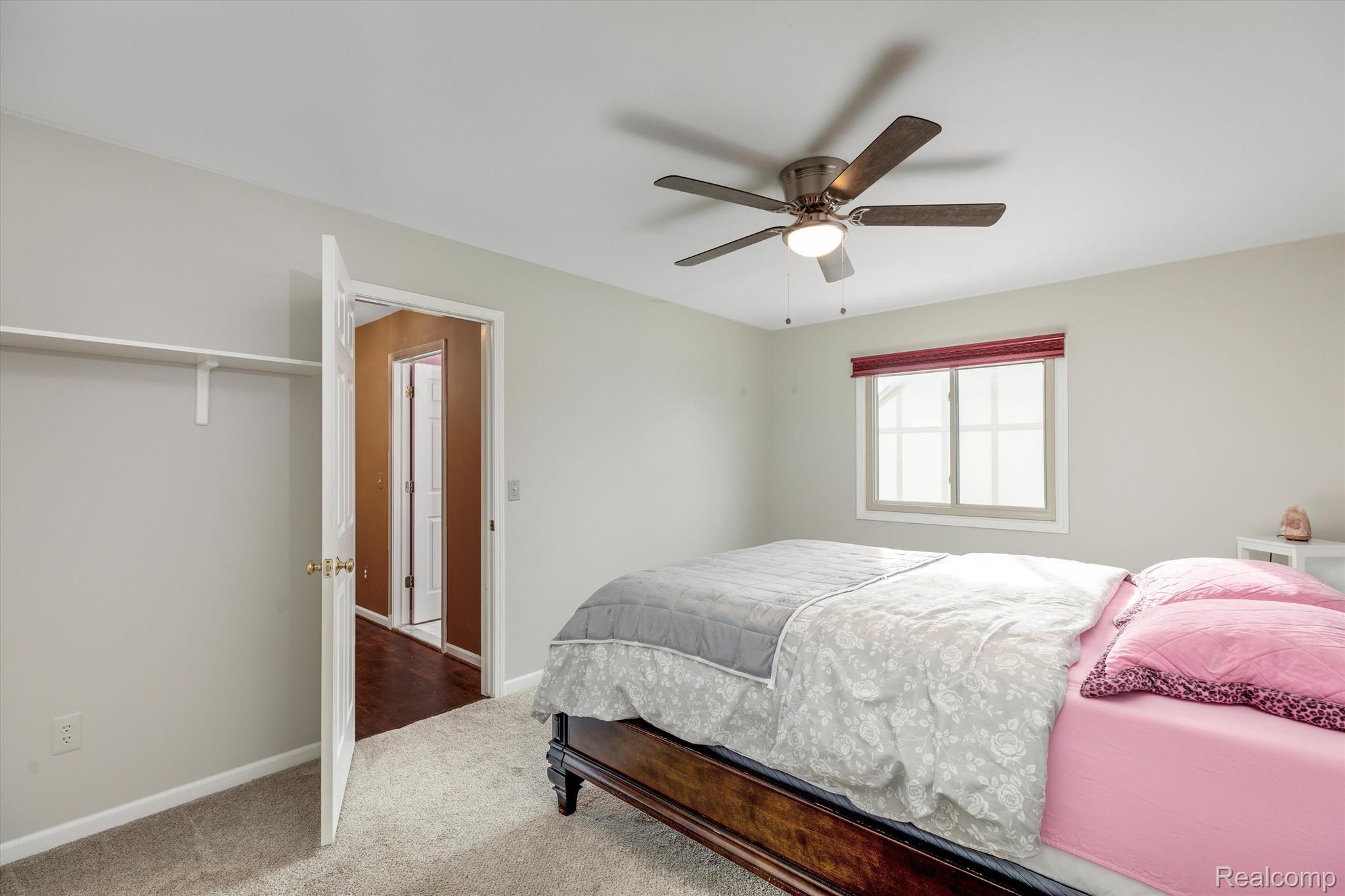 2176 Lakeside Road Troy, MI 48085 - Photo 33 of 49