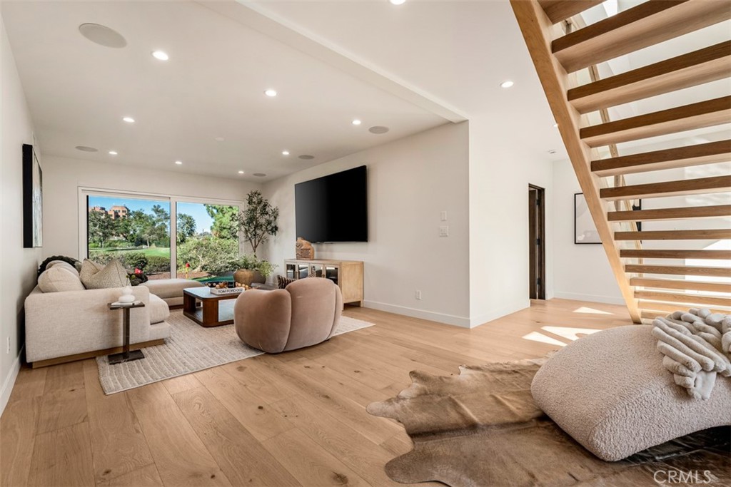 4230 North Virginia Road Long Beach, CA 90807 - Photo 32 of 74 Family room