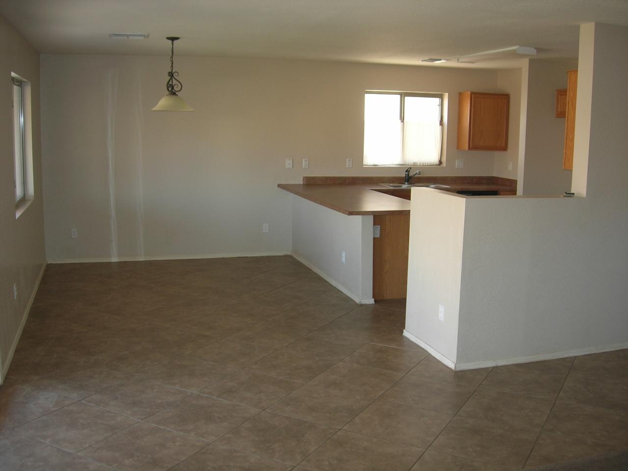 8532 West Riley Road Tolleson, AZ 85353 - Photo 5 of 10 BREAKFAST AREA