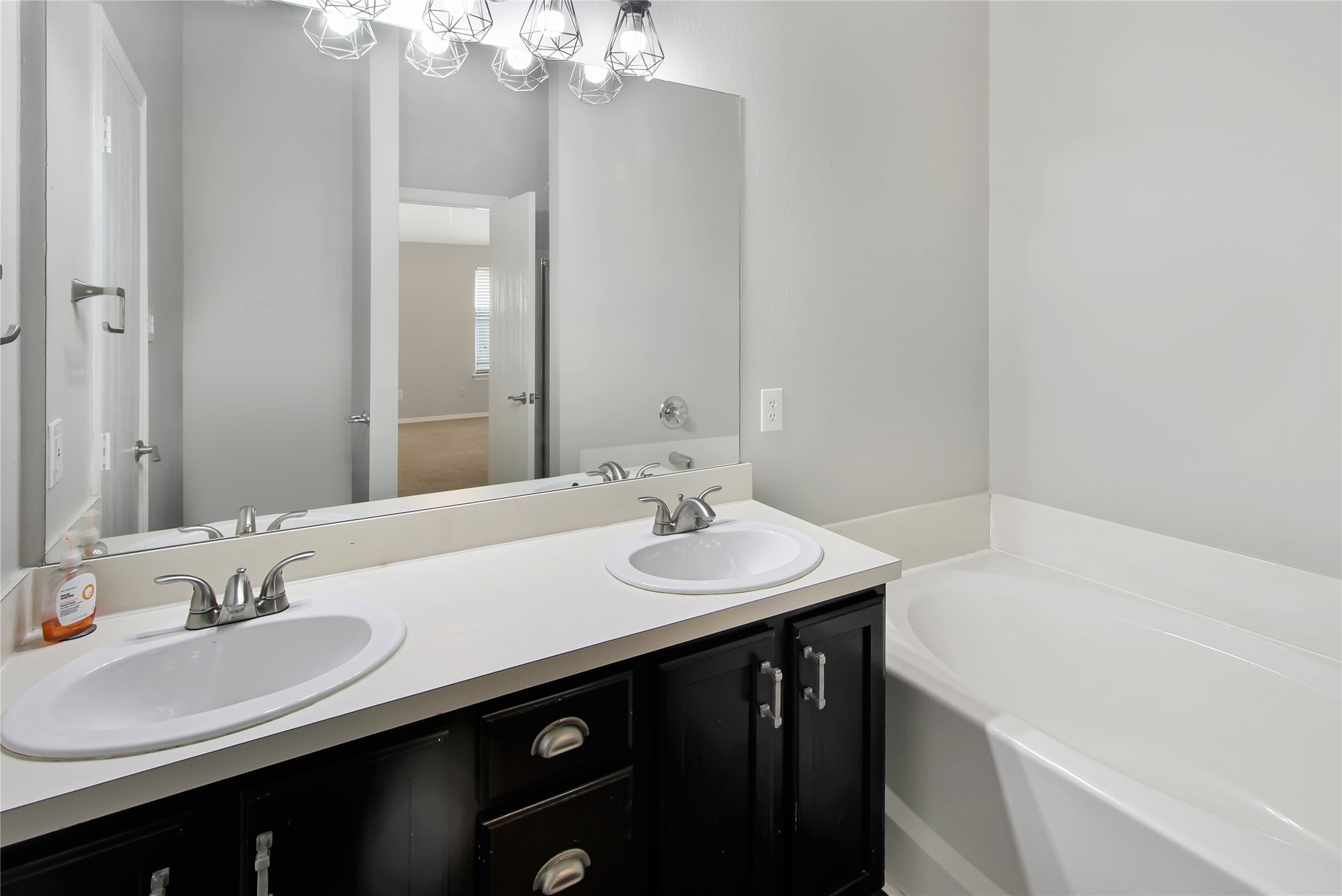 17239 Ranch Country Road Hockley, TX 77447 - Photo 21 of 31 Master Bath