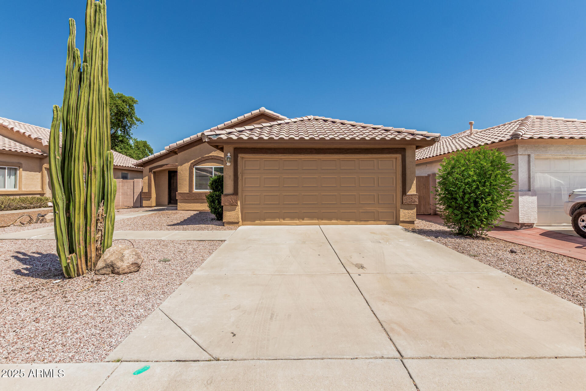 16184 West Hadley Street Goodyear, AZ 85338 - Photo 1 of 28 01 Hadley
