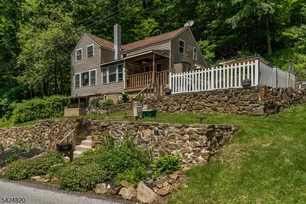 $429,000 | 115 Stephensburg Road, Port Murray, NJ 07865