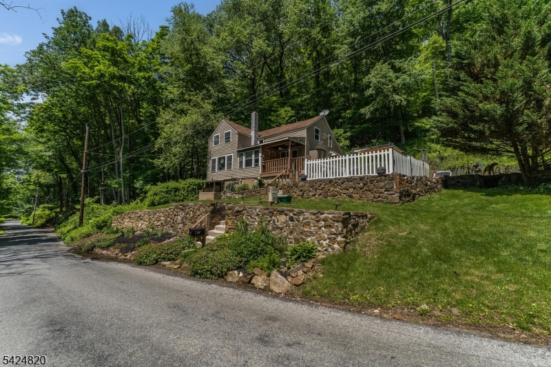 115 Stephensburg Road Port Murray, NJ 07865 - Photo 3 of 25