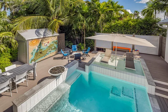 $1,995,000 | 3801 Flagler Avenue, Key West, FL 33040