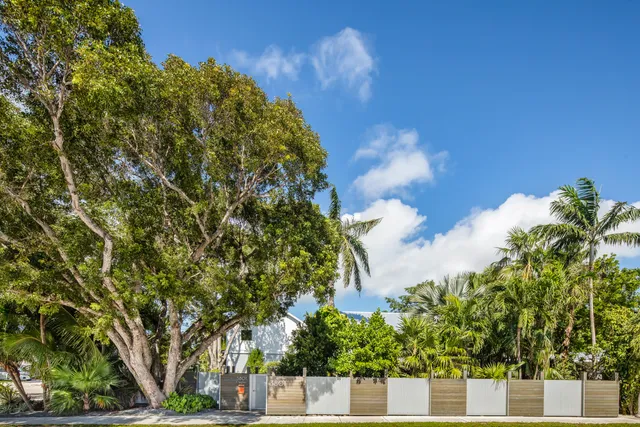 $1,995,000 | 3801 Flagler Avenue, Key West, FL 33040