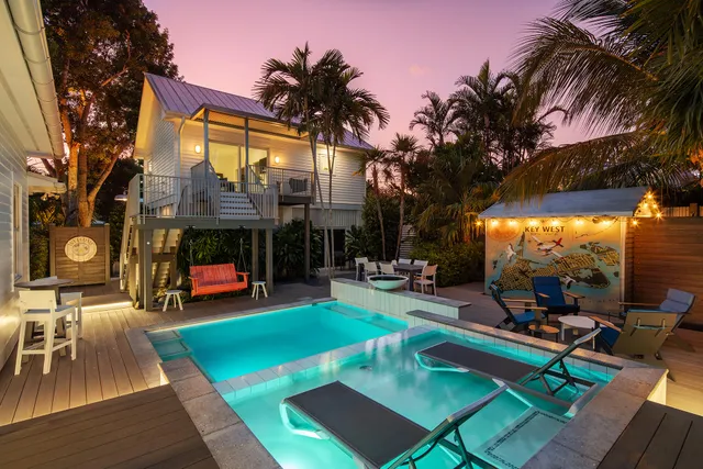 $1,995,000 | 3801 Flagler Avenue, Key West, FL 33040