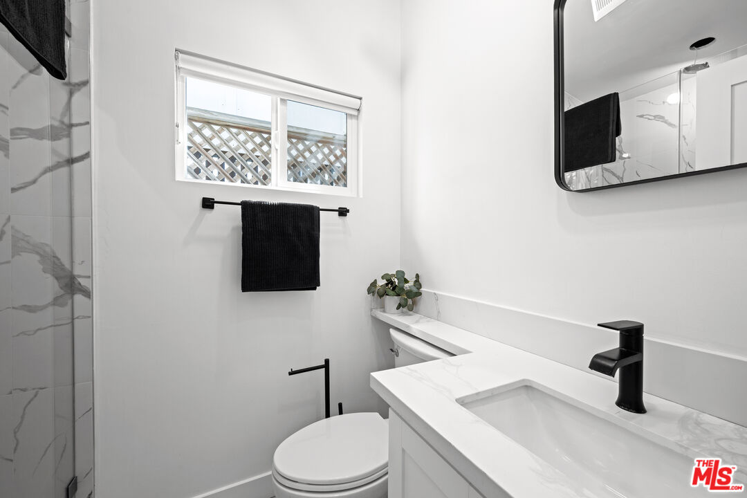 25154 Malibu Road, Unit 2 Malibu, CA 90265 - Photo 21 of 34