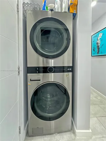 a close up view of washer and dryer