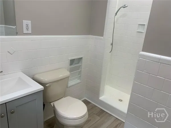 $2,175 | 5 Berkley Place, Savannah, GA 31405