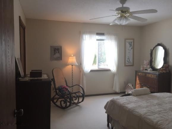 1560 Benjamin Road Muskegon, MI 49445 - Photo 12 of 21 Bedroom - 3-16-15.jpg