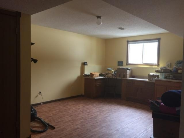 1560 Benjamin Road Muskegon, MI 49445 - Photo 17 of 21 Office 2 - 3-16-15.jpg