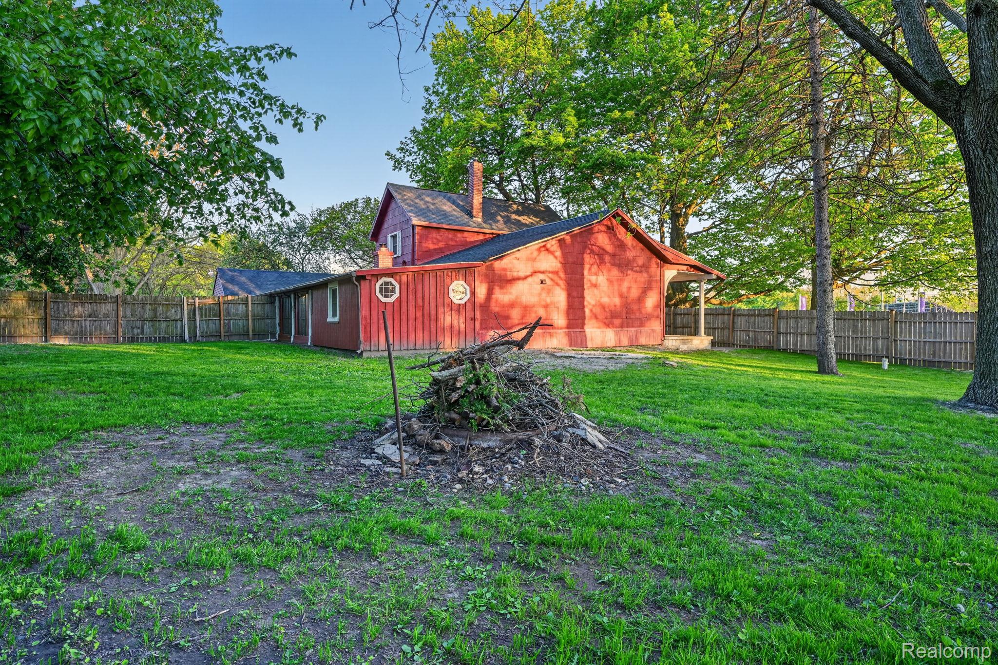 864 Hogsback Road Mason, MI 48854 - Photo 11 of 60 12-web-or-mls-DSC_9246.jpg