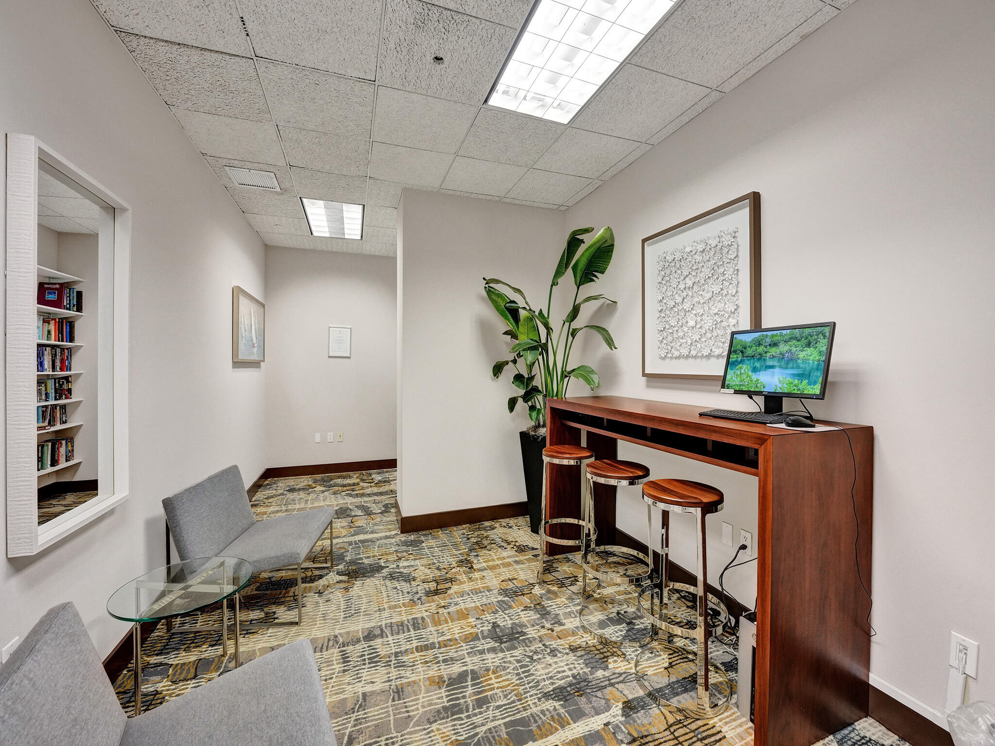 99 Southeast Mizner Boulevard, Unit 714 Boca Raton, FL 33432 - Photo 26 of 29 Computer Room