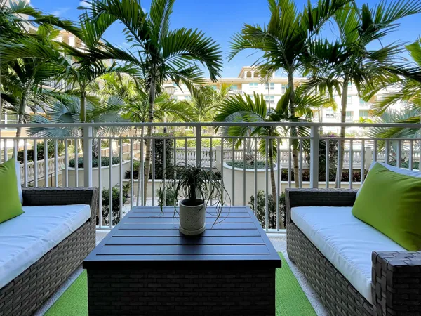 $3,250 | 99 Southeast Mizner Boulevard, Unit 714, Boca Raton, FL 33432