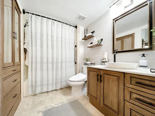 $3,250 | 99 Southeast Mizner Boulevard, Unit 714, Boca Raton, FL 33432