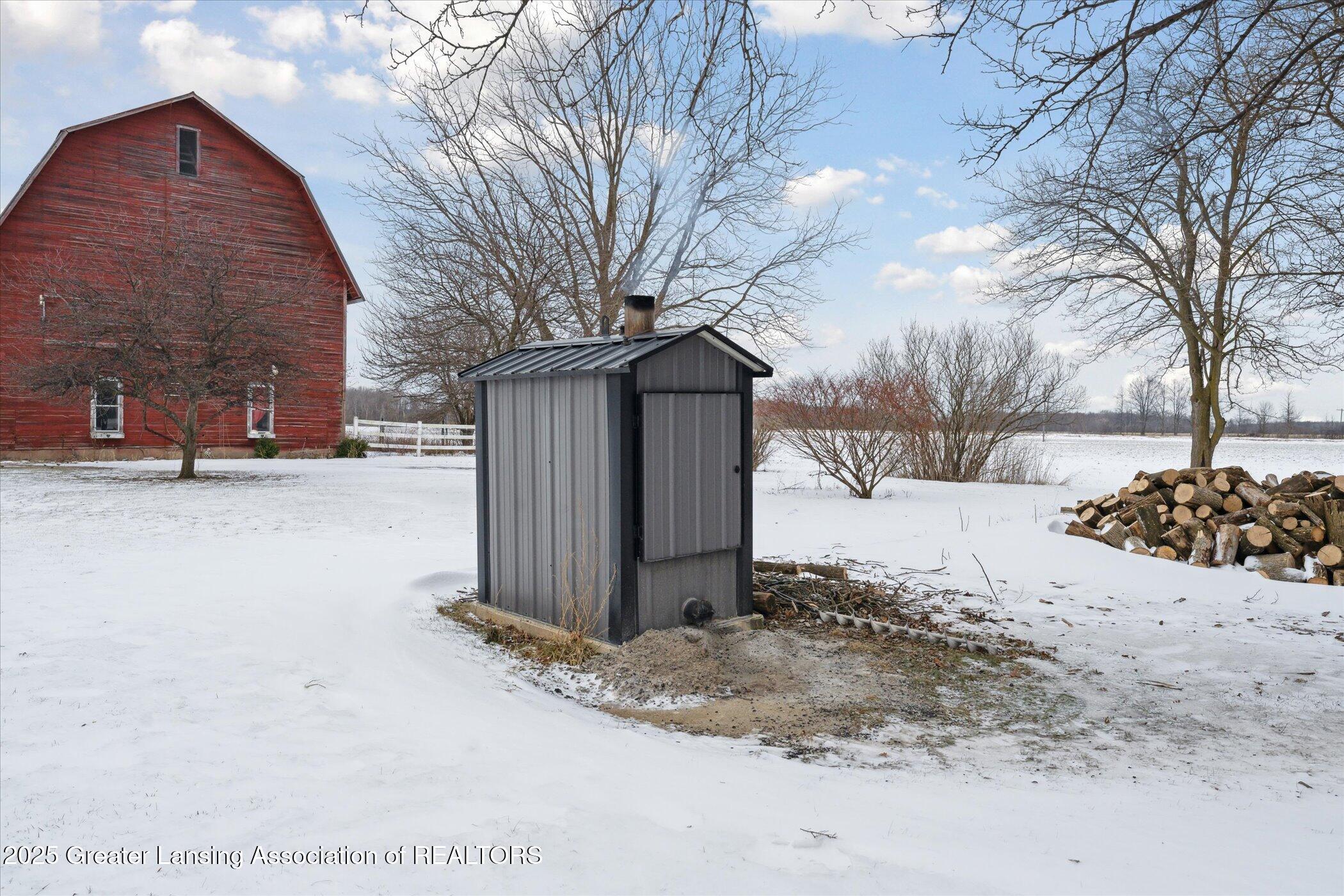 6307 North Watson Road Elsie, MI 48831 - Photo 39 of 53 39-6307-N-Watson-Rd-Elsie-MI-48831-Windo