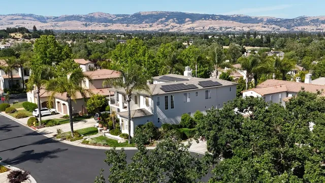 $1,975,000 | 7466 Dunbar Court, Gilroy, CA 95020