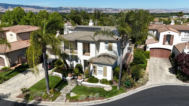 $1,975,000 | 7466 Dunbar Court, Gilroy, CA 95020