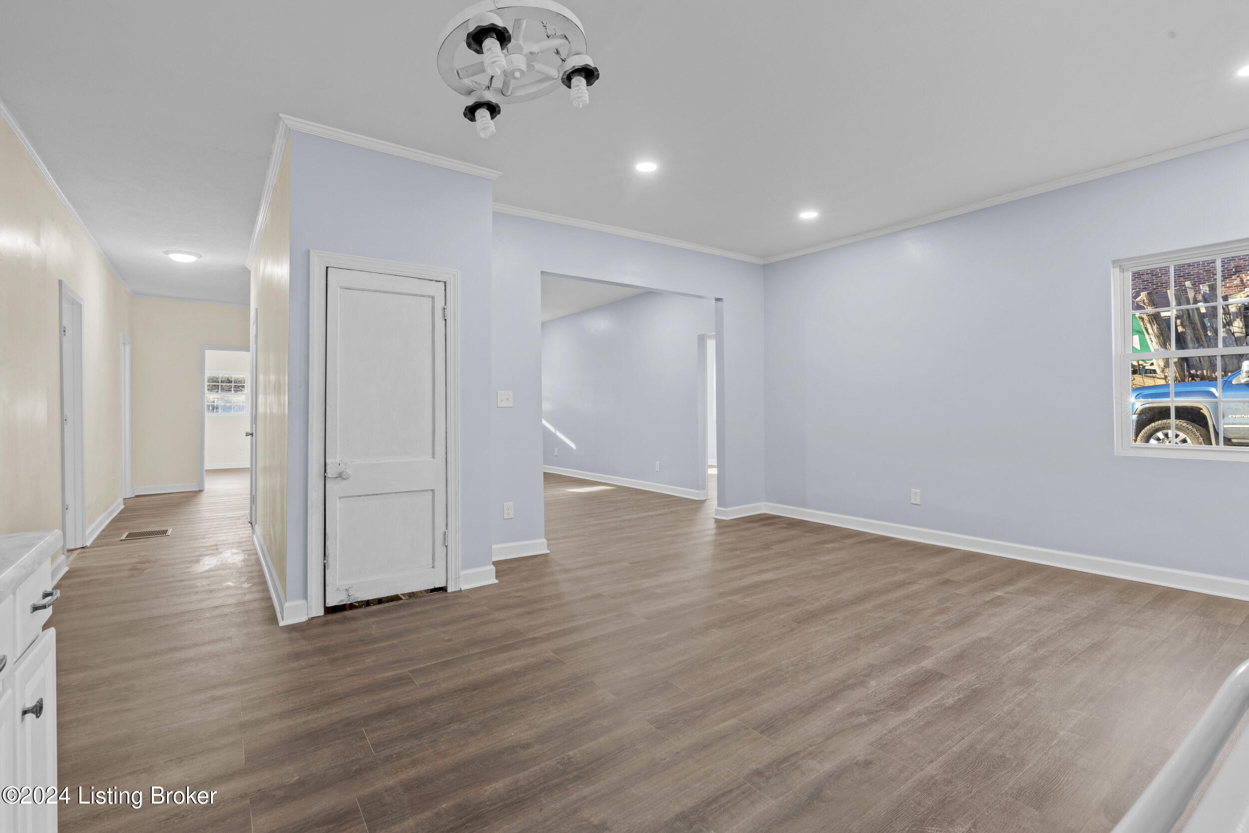 118 Graefenburg Road Waddy, KY 40076 - Photo 8 of 21 dsc00354