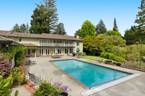 $6,880,000 | 452 Roblar Avenue, Hillsborough, CA 94010