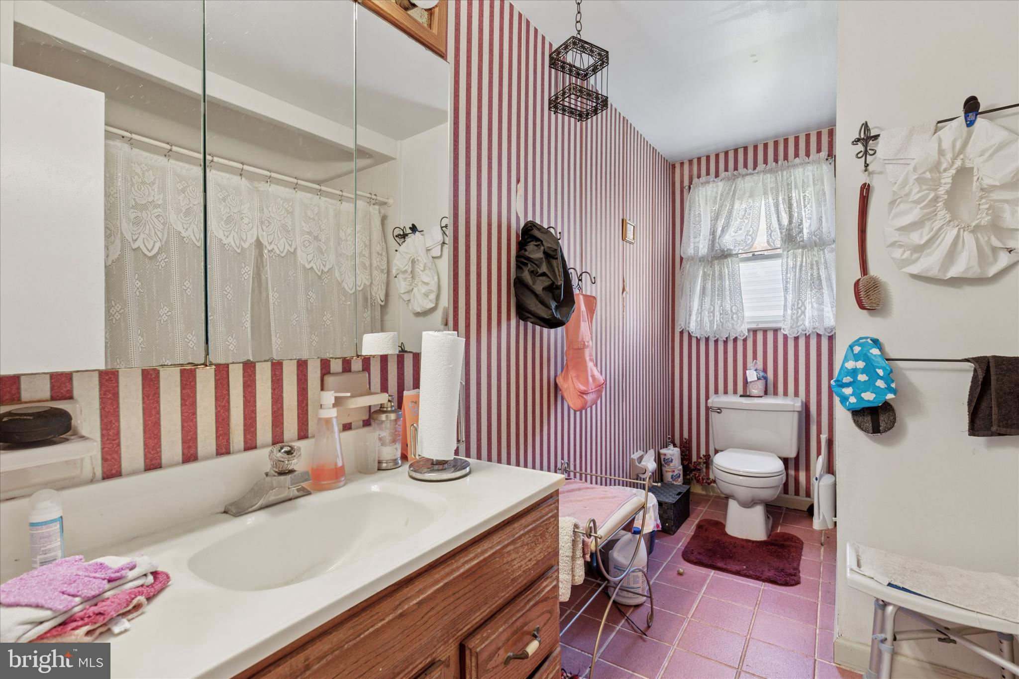 699 Springdell Road King of Prussia, PA 19406 - Photo 10 of 18 Bathroom