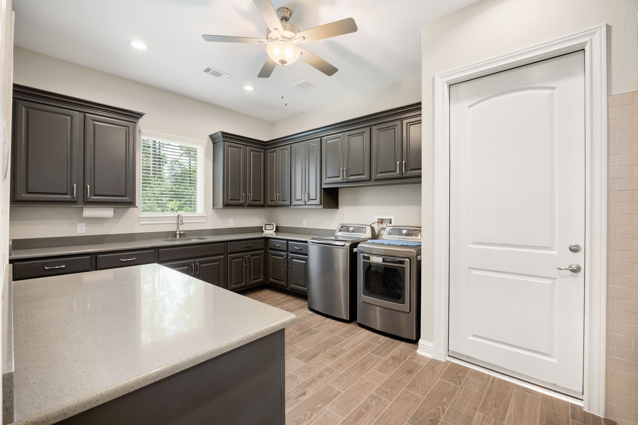 15736 Republic Ranch Road North Willis, TX 77378 - Photo 13 of 49