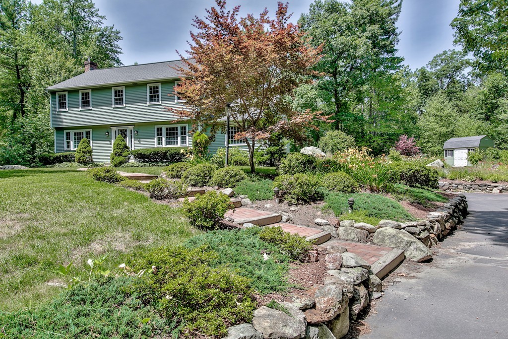 56 Woodside Road Harvard, MA 01451 - Photo 2 of 30