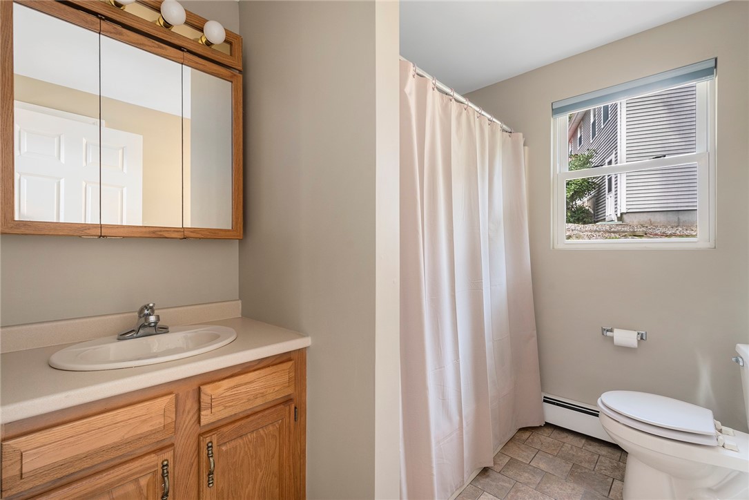 24 Smith Street Lincoln, RI 02865 - Photo 14 of 27