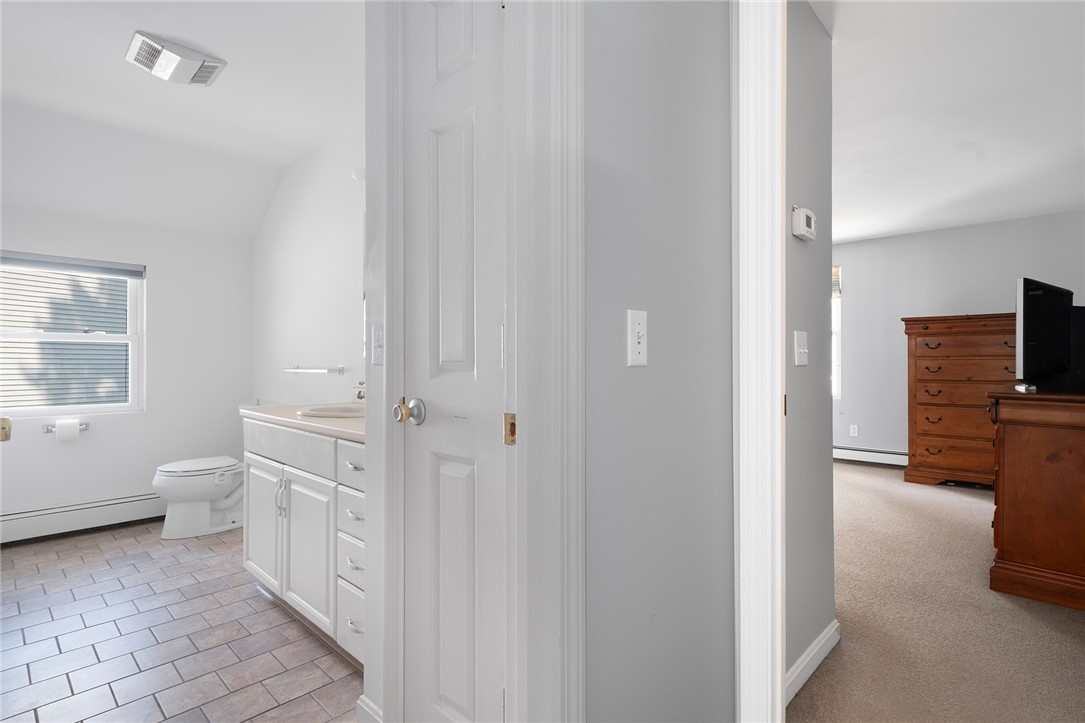 24 Smith Street Lincoln, RI 02865 - Photo 19 of 27