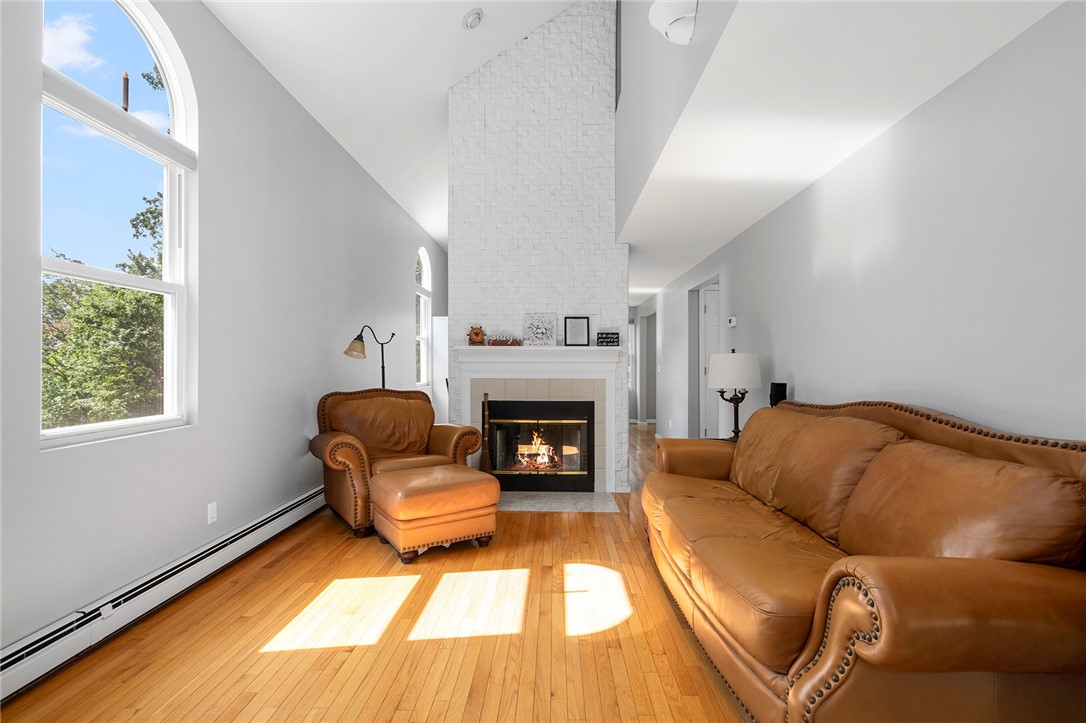24 Smith Street Lincoln, RI 02865 - Photo 7 of 27