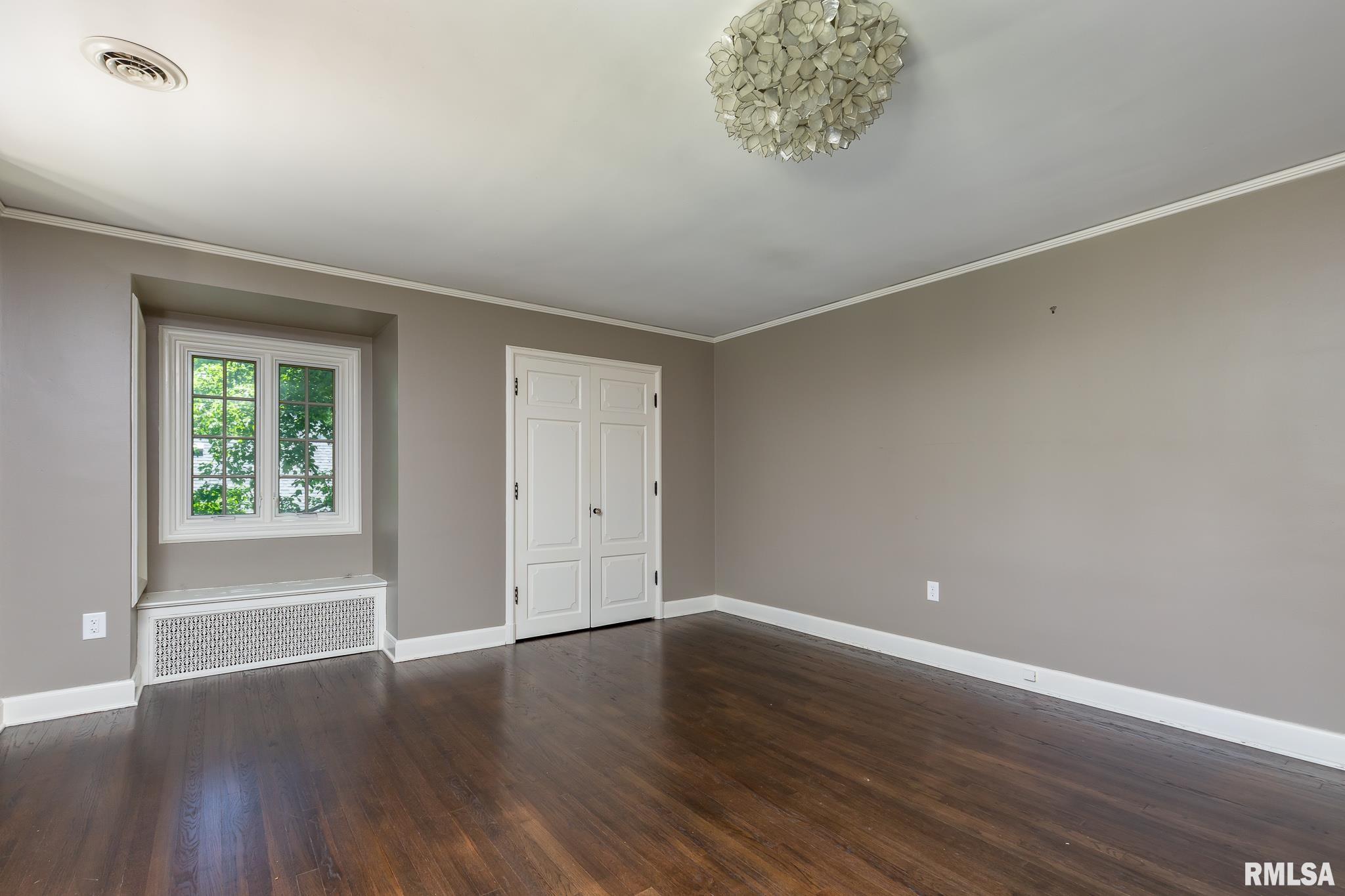 133 Forest Road Davenport, IA 52803 - Photo 18 of 31 Gallery Image 18
