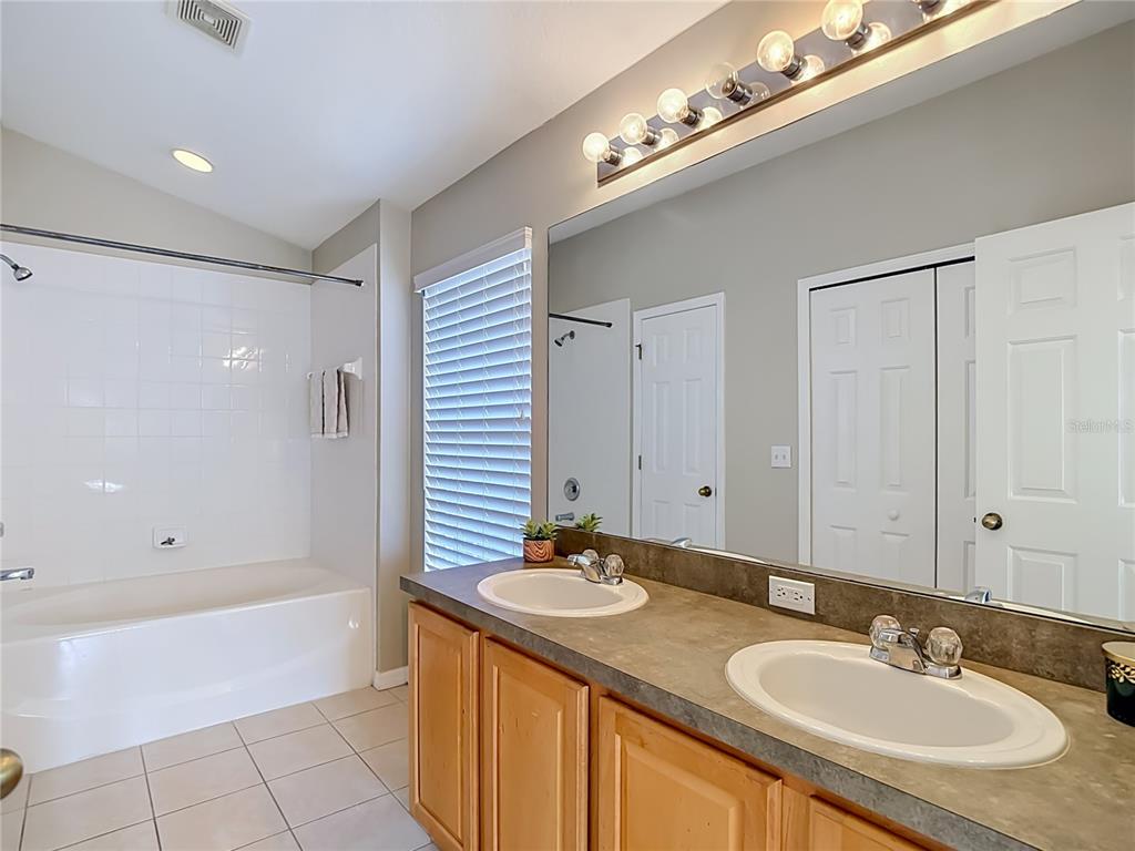 27901 Pleasure Ride Loop Wesley Chapel, FL 33544 - Photo 26 of 44
