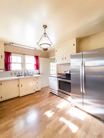 $429,900 | 1922 Everett Street, Caldwell, ID 83605