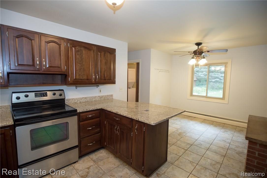 1452 Crest Road Howell, MI 48843 - Photo 8 of 33 1452 Crest-16.jpg