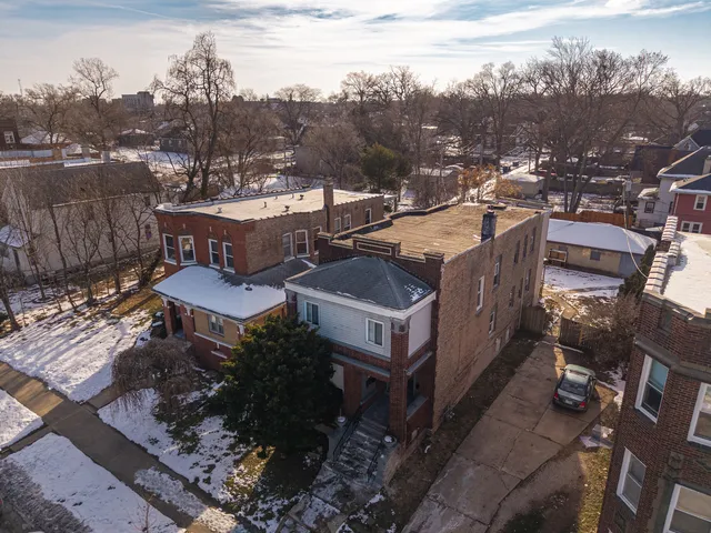 $220,000 | 98 West 15th Street, Chicago Heights, IL 60411