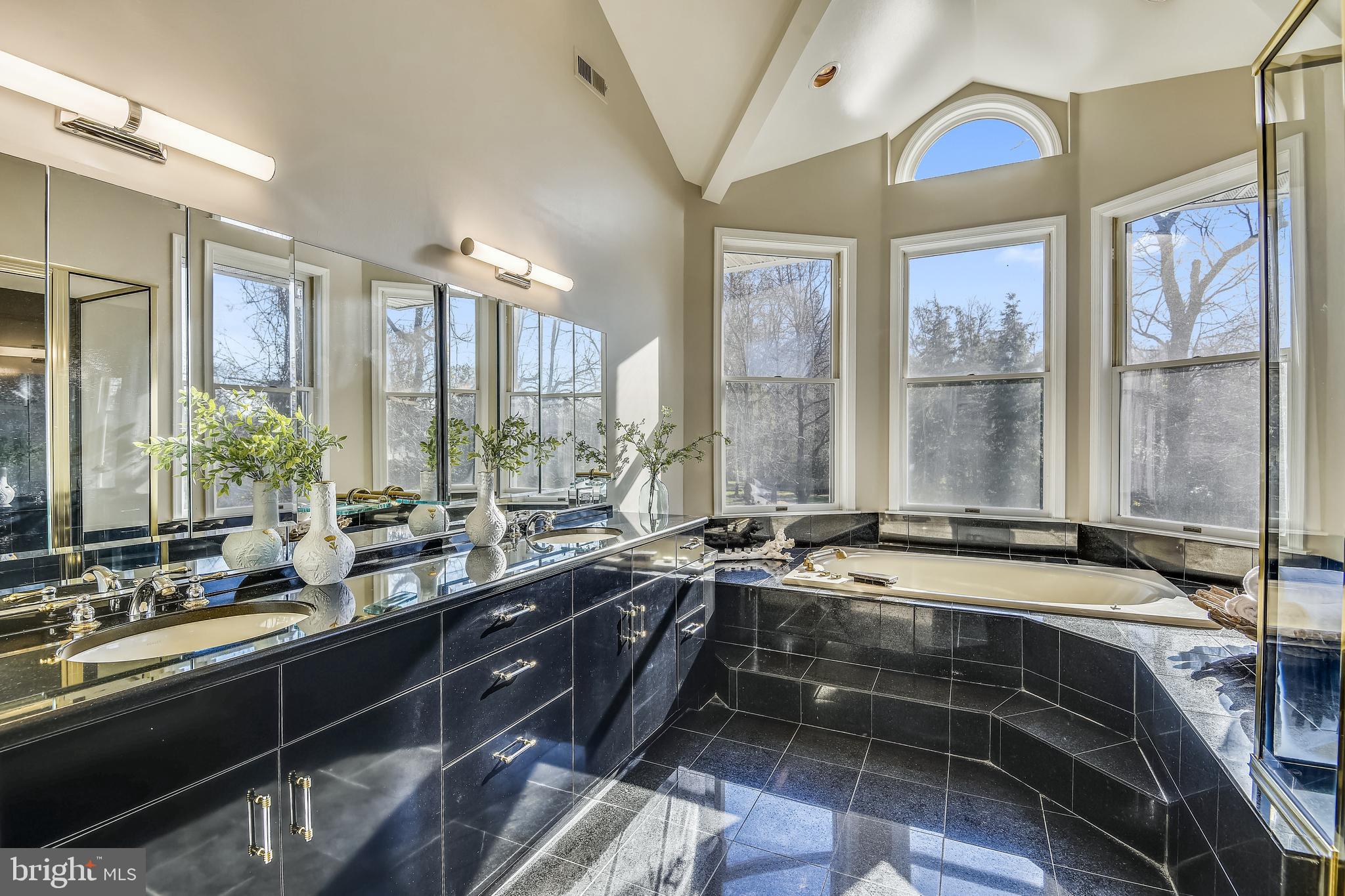 8152 Pinehurst Harbour Way Pasadena, MD 21122 - Photo 23 of 80