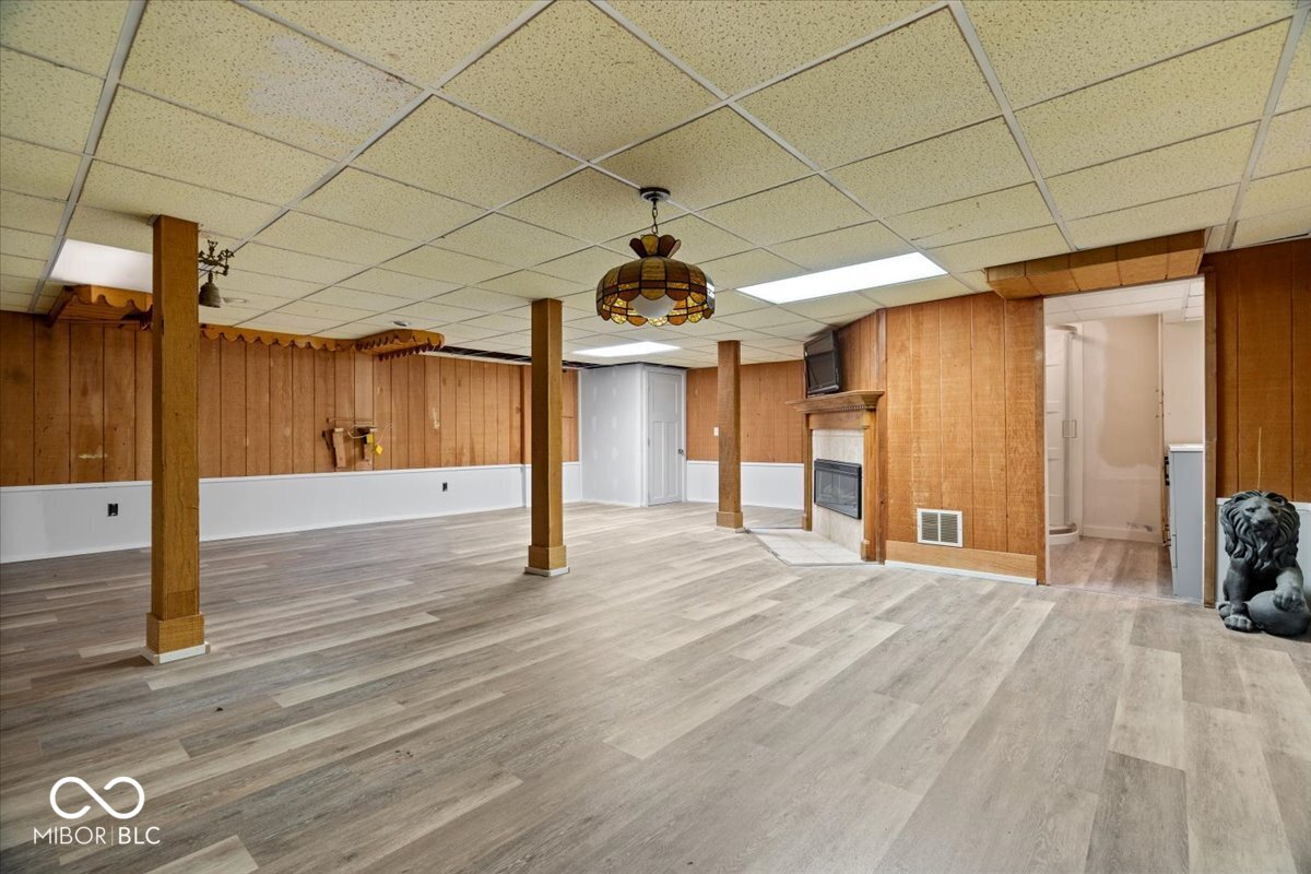 325 Winding Way Anderson, IN 46011 - Photo 18 of 33