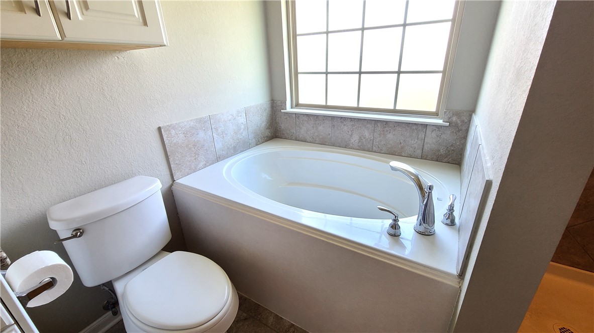 2015 Stubbs Drive Bryan, TX 77807 - Photo 10 of 18