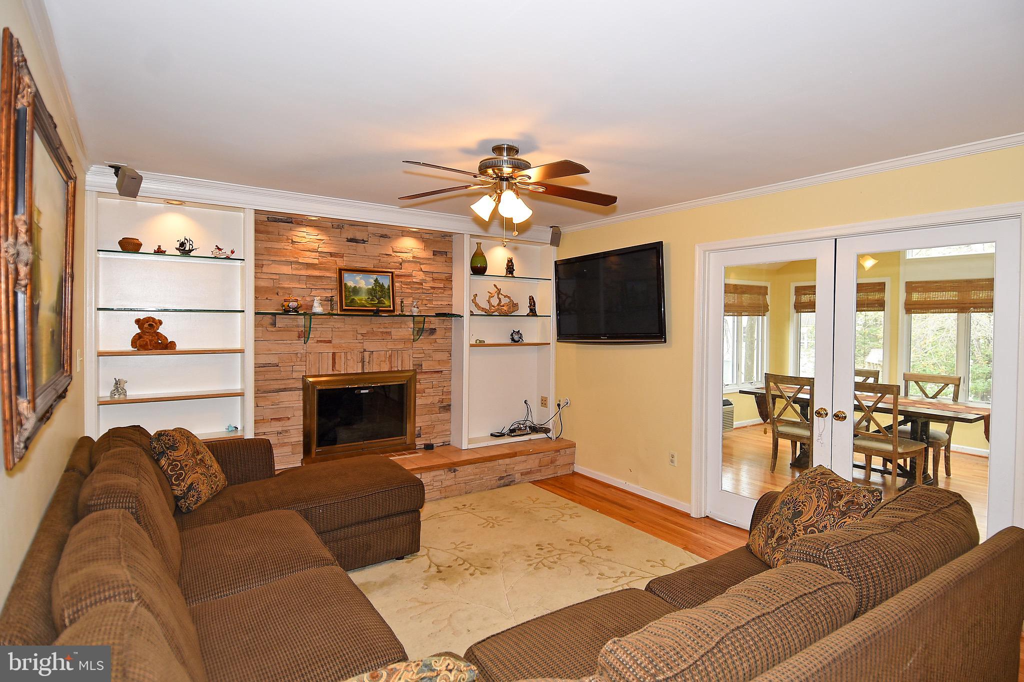 4818 Powell Road Fairfax, VA 22032 - Photo 9 of 21 Gallery Image 9