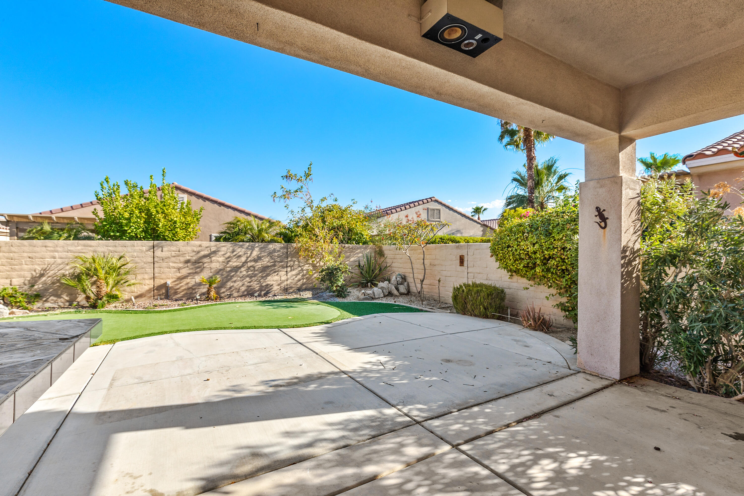 81935 Avenida Bienvenida Indio, CA 92203 - Photo 21 of 35 a view of a garden