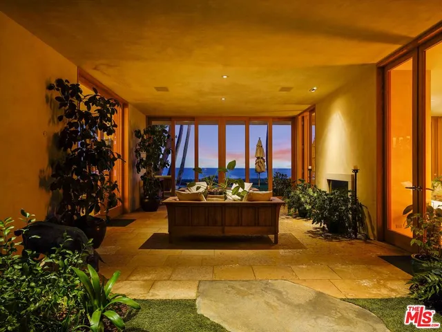 $90,000 | 31280 Broad Beach Road, Malibu, CA 90265