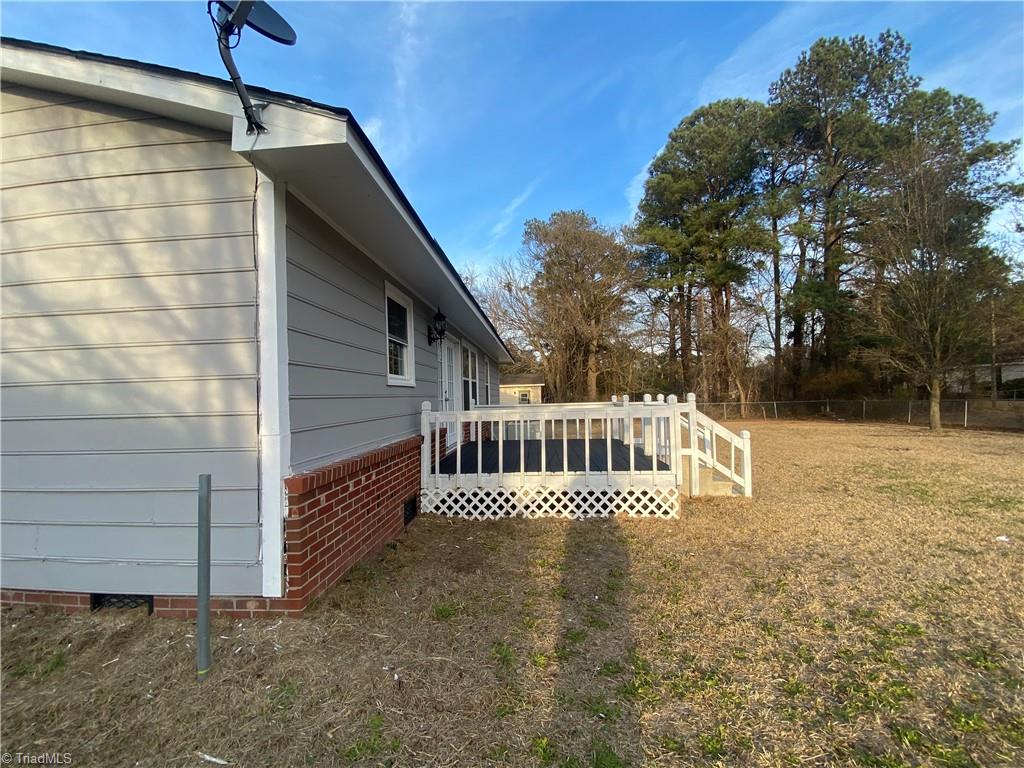 2467 Old Poole Road Kinston, NC 28504 - Photo 5 of 22