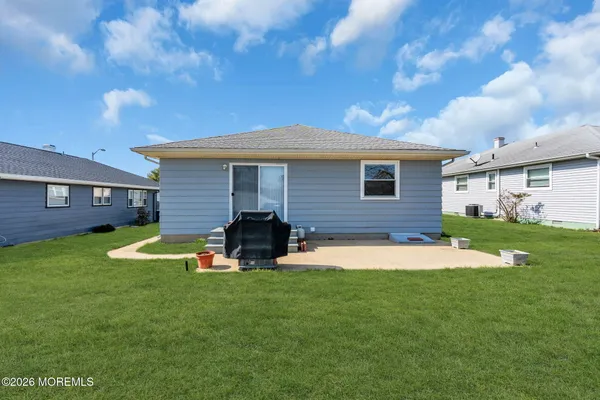 $285,000 | 18 St David Drive, Toms River, NJ 08757