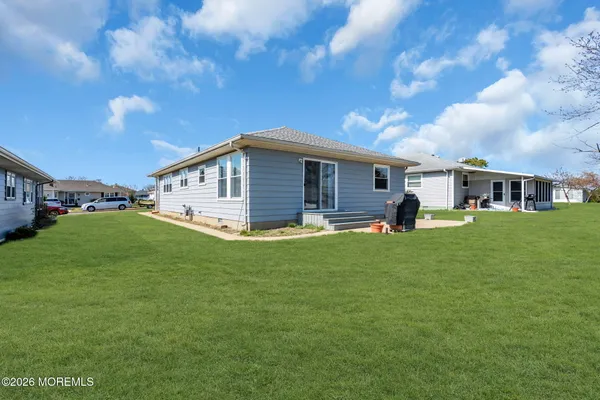 $285,000 | 18 St David Drive, Toms River, NJ 08757