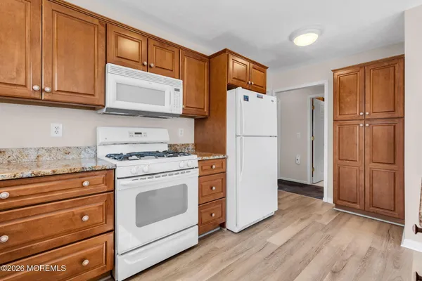 $285,000 | 18 St David Drive, Toms River, NJ 08757